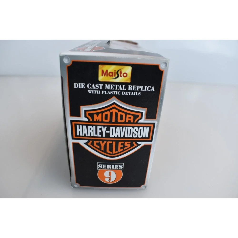 Harley Davidson Maisto 1936 EL Knucklehead Diecast 1:18 Scale in box